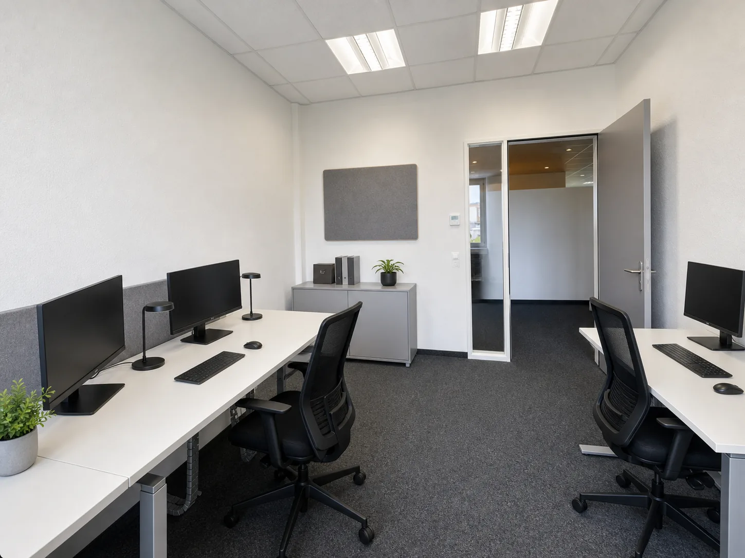 Möbliertes Privatbüro